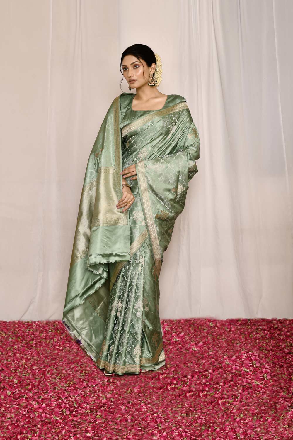 Sage Green Pure Katan Mushru Silk Banarasi Tanchoi Handloom Silk Saree Sage Green Pure Katan Mushru Silk Banarasi Tanchoi Handloom Silk Saree