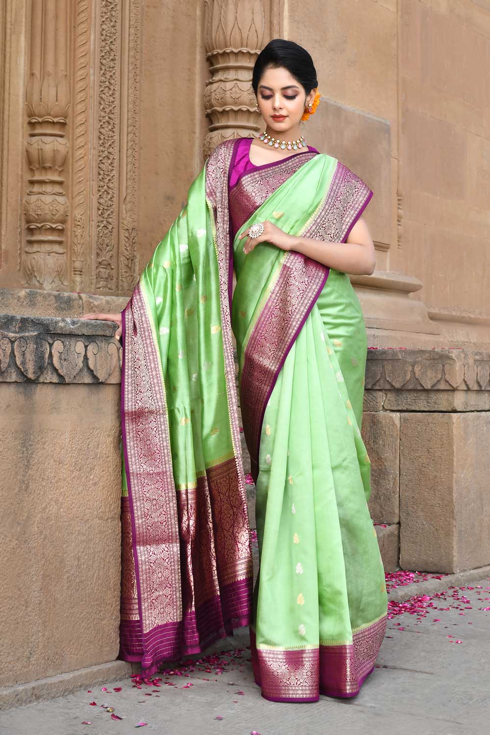 Green- Purple Pure Katan Banarasi Handloom Saree Green- Purple Pure Katan Banarasi Handloom Saree