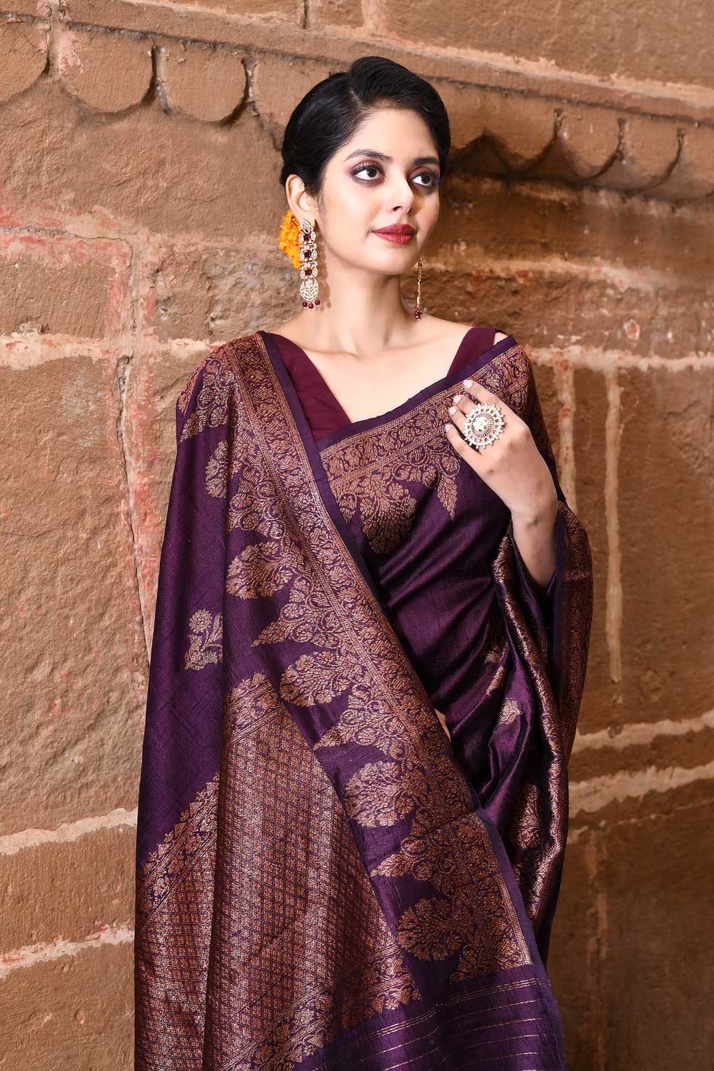 Plum Pure Tussar Georgette Silk Kadhua Banarasi Handloom Saree Plum Pure Tussar Georgette Silk Kadhua Banarasi Handloom Saree