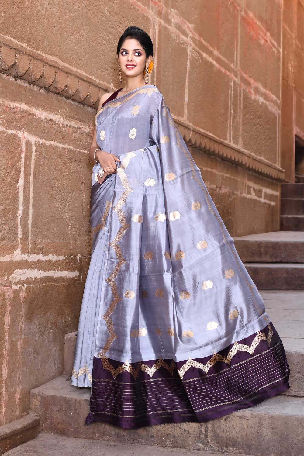 Grey Pure Katan Silk Banarasi Handloom Saree With Kadhua Boota Grey Pure Katan Silk Banarasi Handloom Saree With Kadhua Boota