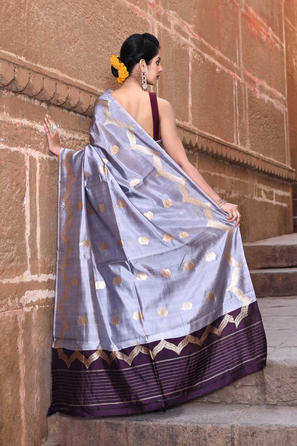 Grey Pure Katan Silk Banarasi Handloom Saree With Kadhua Boota Grey Pure Katan Silk Banarasi Handloom Saree With Kadhua Boota