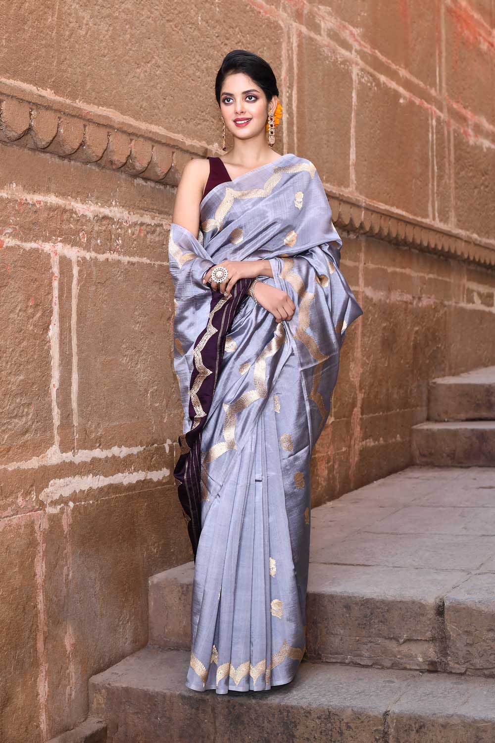 Grey Pure Katan Silk Banarasi Handloom Saree With Kadhua Boota Grey Pure Katan Silk Banarasi Handloom Saree With Kadhua Boota