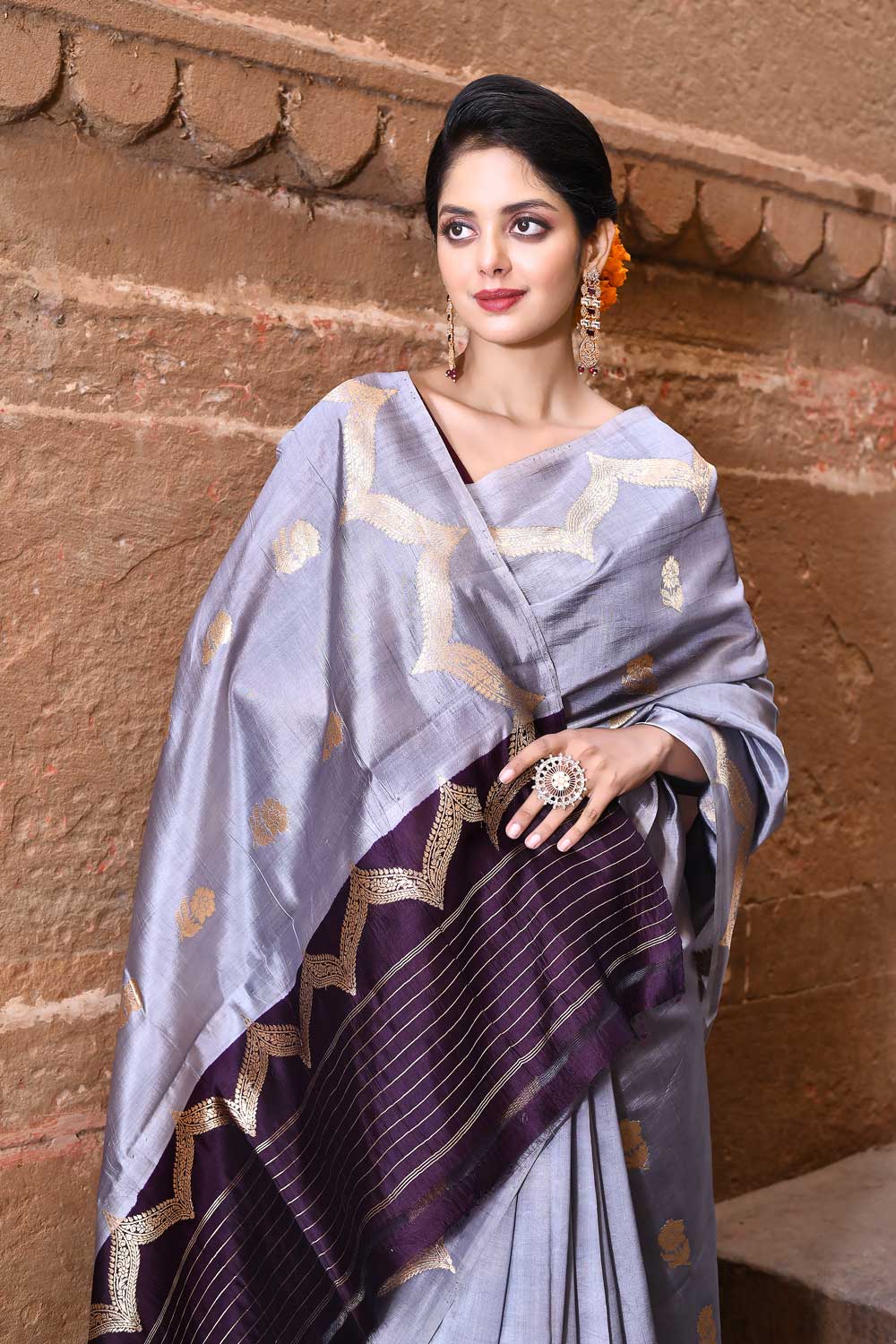 Grey Pure Katan Silk Banarasi Handloom Saree With Kadhua Boota Grey Pure Katan Silk Banarasi Handloom Saree With Kadhua Boota