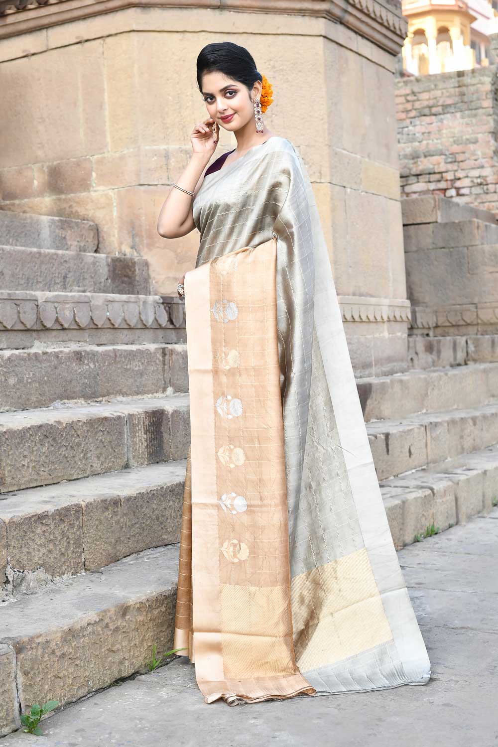 Ecru Grey - Beige Tussar Ombre Pure Katan Silk Banarasi Handloom Saree Ecru Grey - Beige Tussar Ombre Pure Katan Silk Banarasi Handloom Saree