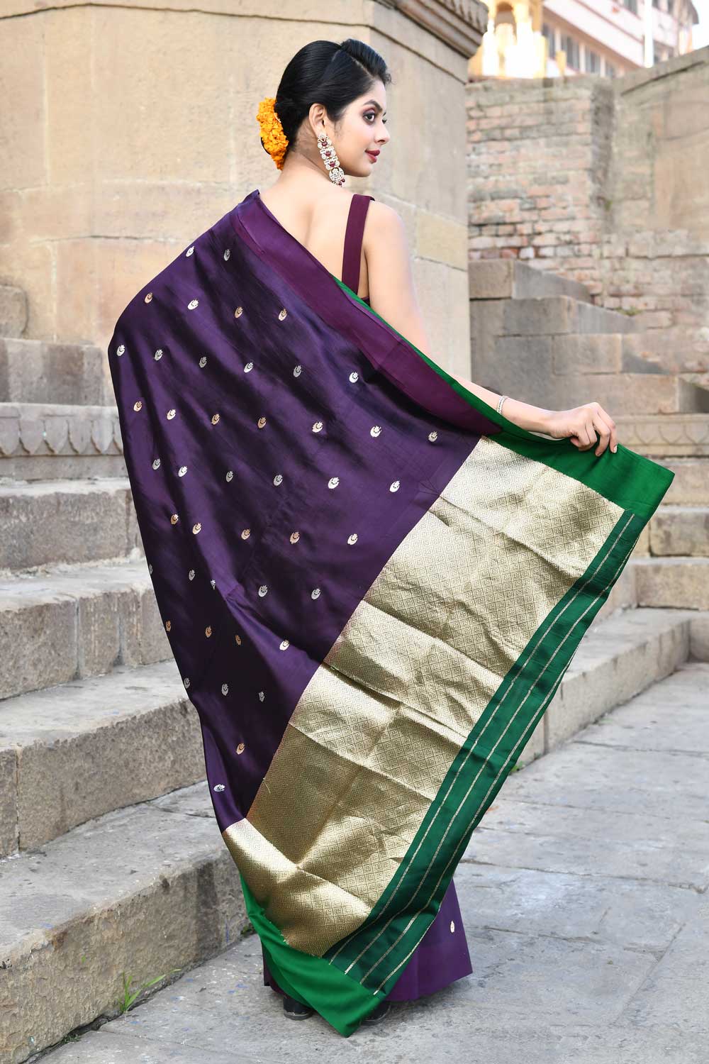 Chand Boota' Wine Pure Katan Silk Banarasi Handloom Saree Chand Boota' Wine Pure Katan Silk Banarasi Handloom Saree
