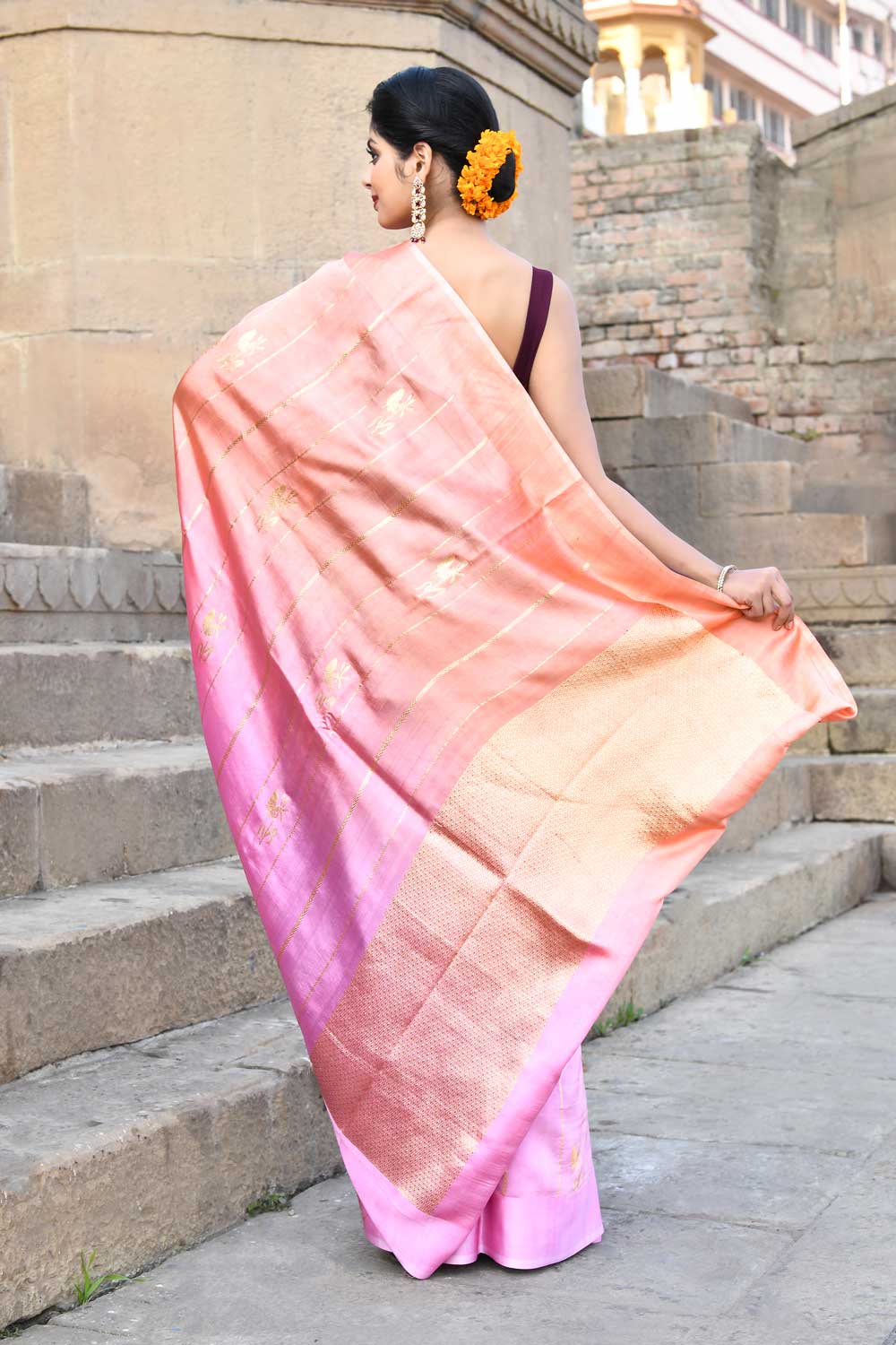 Peach and Pink Ombre Pure Katan Silk Banarasi Handloom Saree Peach and Pink Ombre Pure Katan Silk Banarasi Handloom Saree
