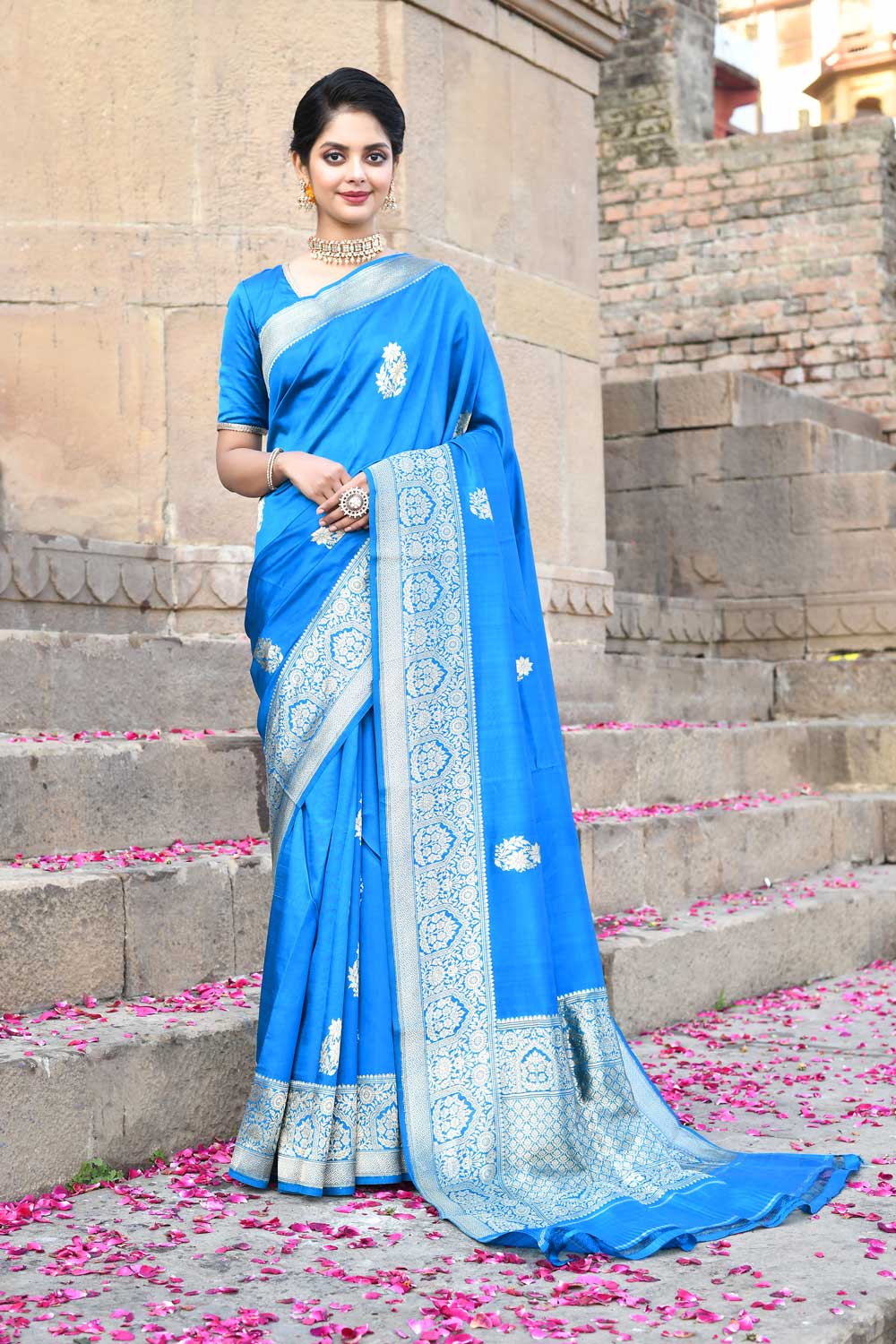 Peacock Blue Pure Katan Silk Banarasi Handloom Saree Peacock Blue Pure Katan Silk Banarasi Handloom Saree