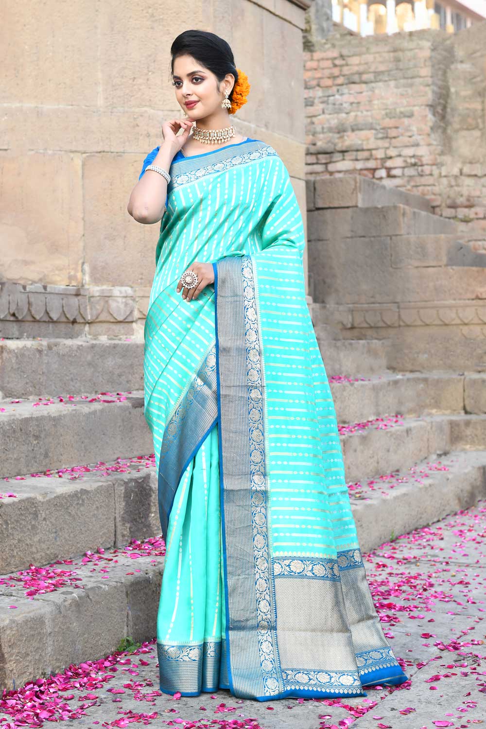 Turquoise Pure Katan Silk Banarasi Handloom Saree with Contrast Border In Teal Turquoise Pure Katan Silk Banarasi Handloom Saree with Contrast Border In Teal