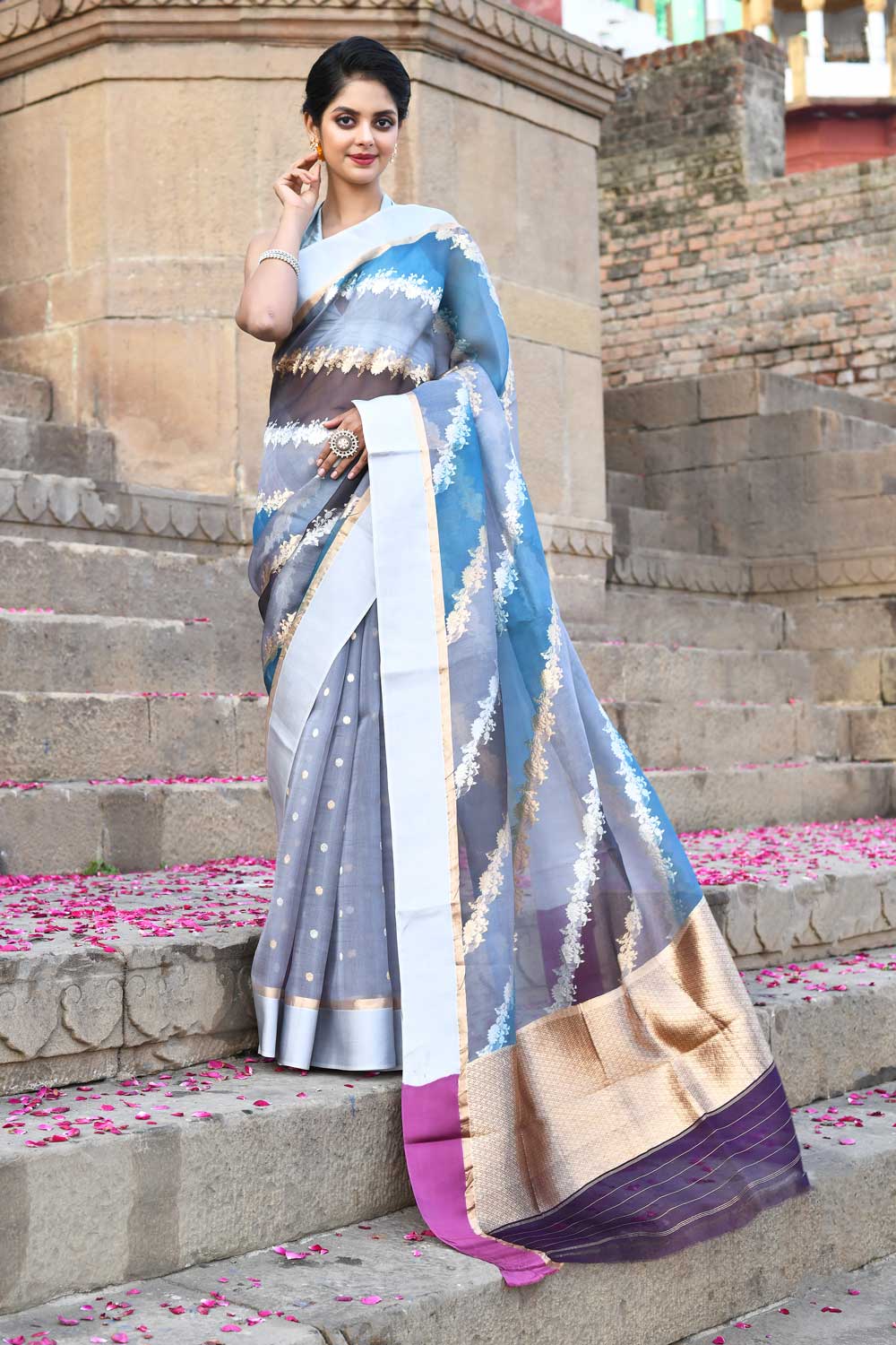 Rangakt Pure Kora Organza Banarasi Handloom Silk Saree Rangakt Pure Kora Organza Banarasi Handloom Silk Saree