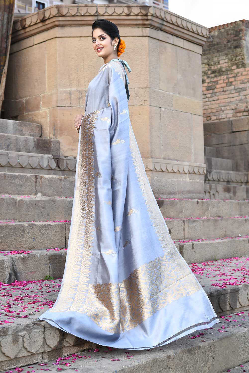 Grey Pure Katan Silk Banarasi Handloom Saree With Kadhua Boota In Rooa and Sona Grey Pure Katan Silk Banarasi Handloom Saree With Kadhua Boota In Rooa and Sona