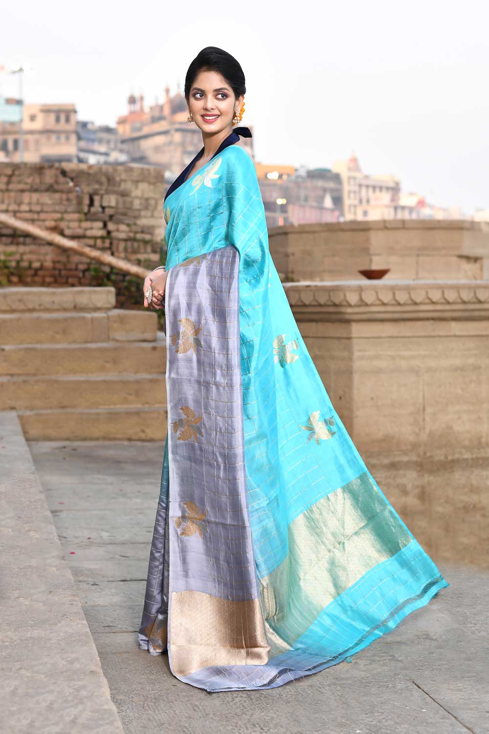 Grey - Blue Ombre Pure Katan Silk Banarasi Handloom Saree Grey - Blue Ombre Pure Katan Silk Banarasi Handloom Saree