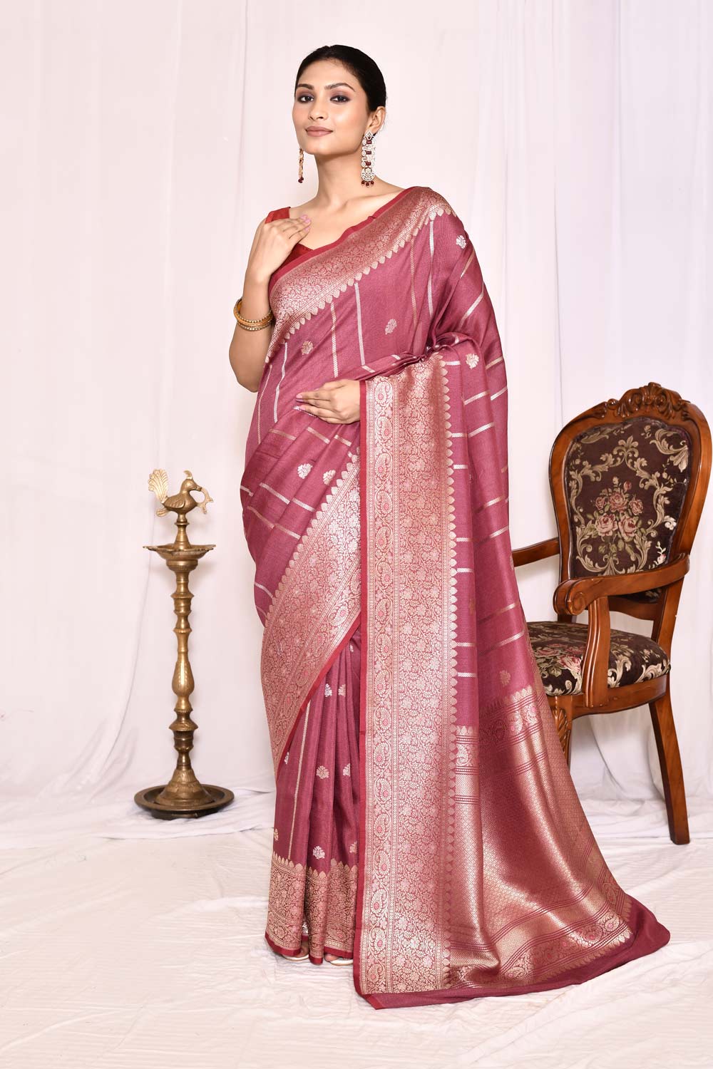 Mauve Pure Tussar Georgette Silk Banarasi Handloom Silk Saree Mauve Pure Tussar Georgette Silk Banarasi Handloom Silk Saree