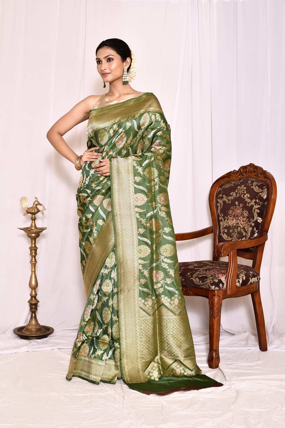 Mehendi Green Pure Katan Silk Banarasi Handloom Saree Mehendi Green Pure Katan Silk Banarasi Handloom Saree