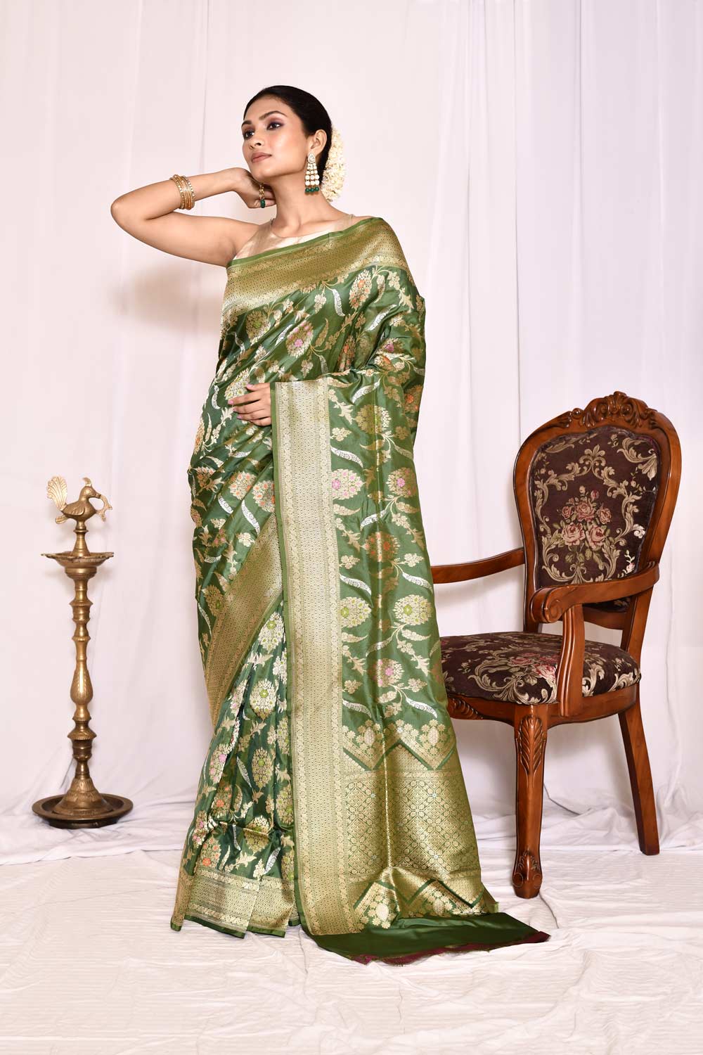 Mehendi Green Pure Katan Silk Banarasi Handloom Saree Mehendi Green Pure Katan Silk Banarasi Handloom Saree