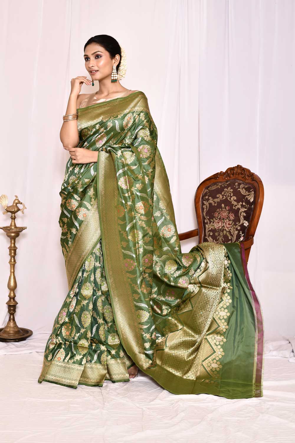Mehendi Green Pure Katan Silk Banarasi Handloom Saree Mehendi Green Pure Katan Silk Banarasi Handloom Saree