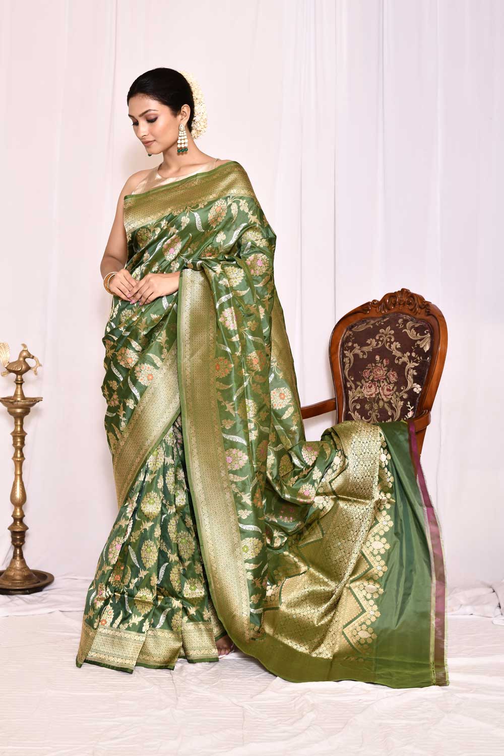 Mehendi Green Pure Katan Silk Banarasi Handloom Saree Mehendi Green Pure Katan Silk Banarasi Handloom Saree