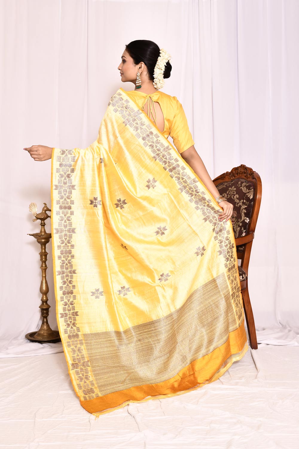 Yellow Pure Tussar Silk Banarasi Handloom Silk Saree Yellow Pure Tussar Silk Banarasi Handloom Silk Saree