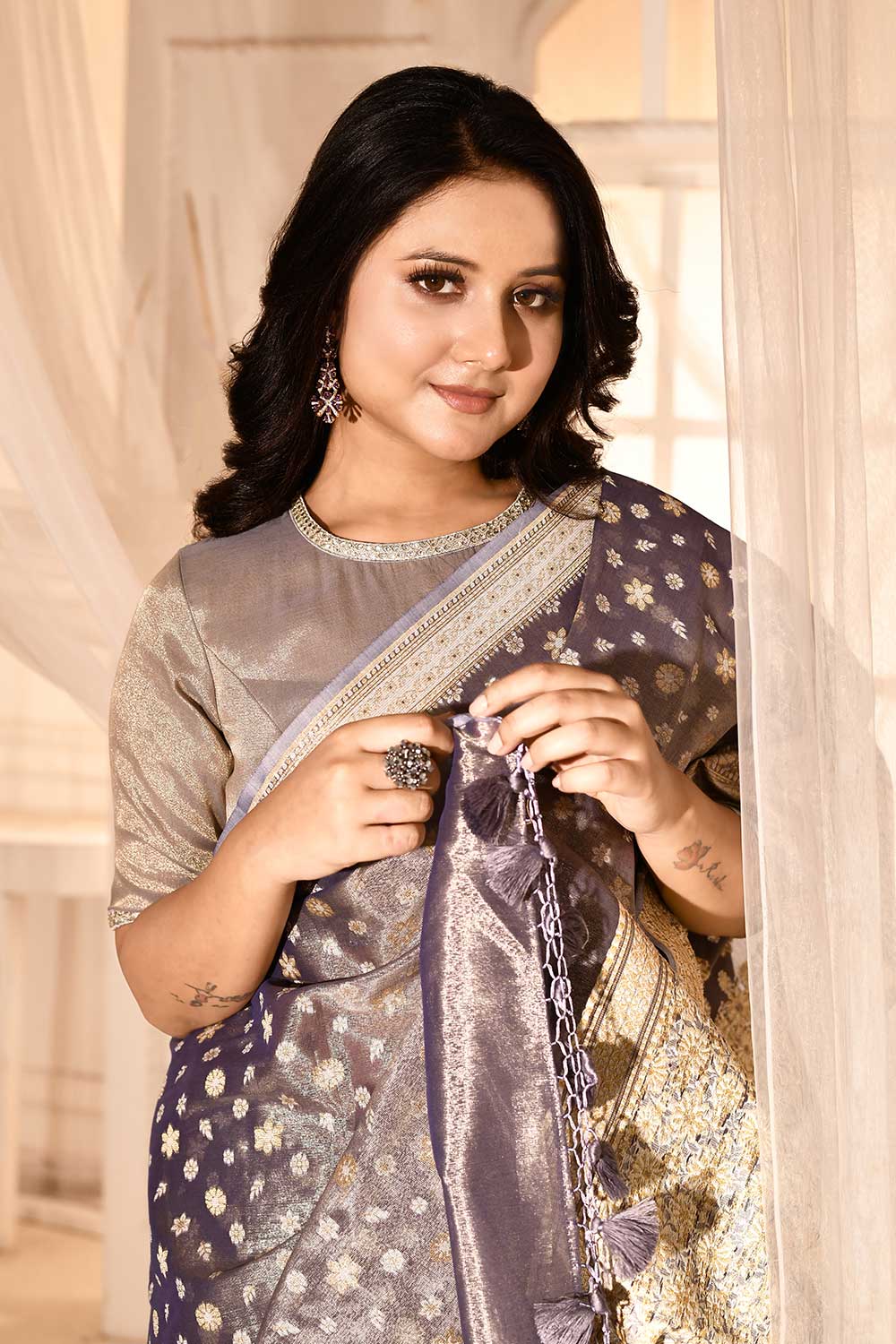 Blue- Grey Banarasi Tissue Handloom Saree Blue- Grey Banarasi Tissue Handloom Saree