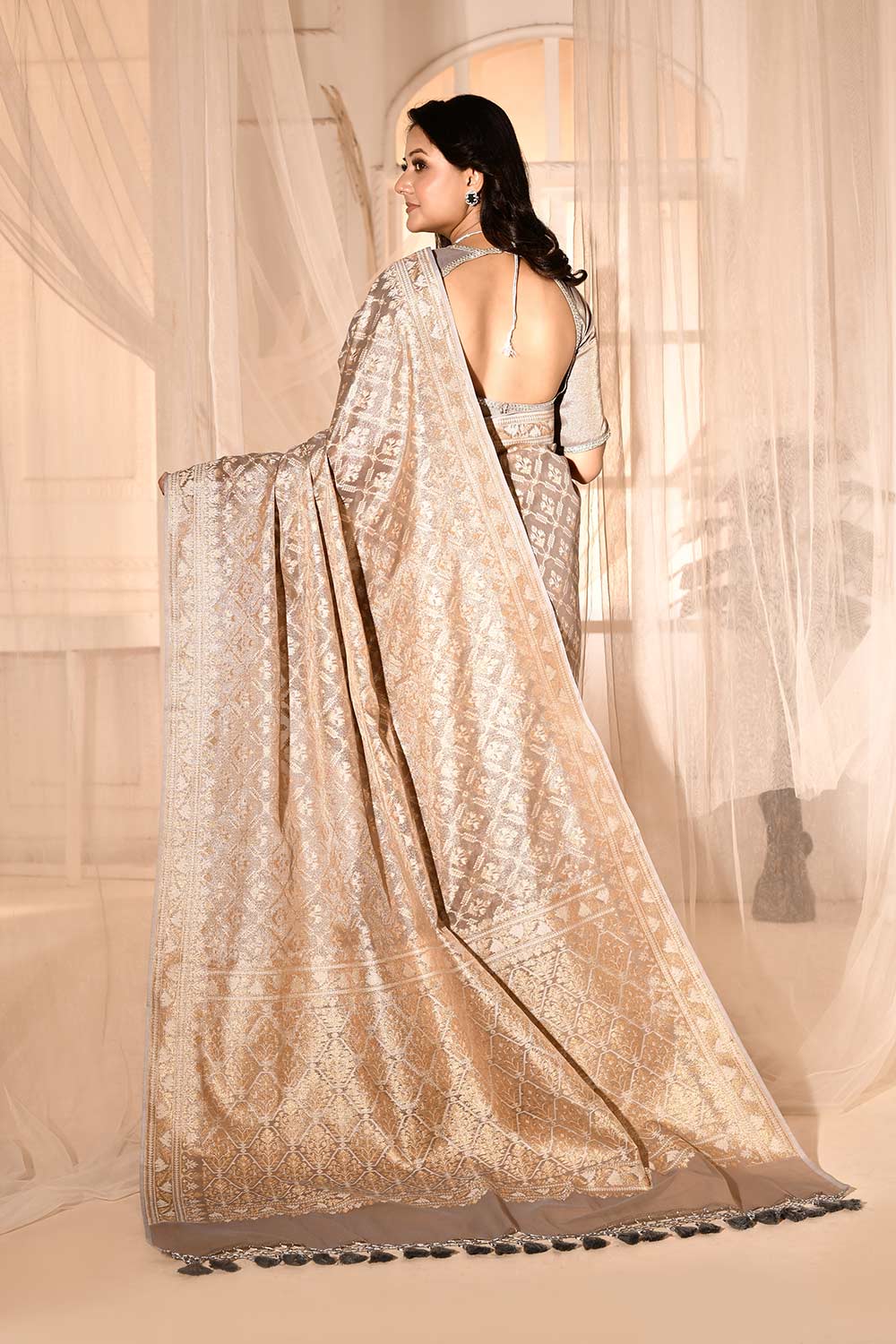 Silver Grey Banarasi Tissue Handloom Saree Silver Grey Banarasi Tissue Handloom Saree