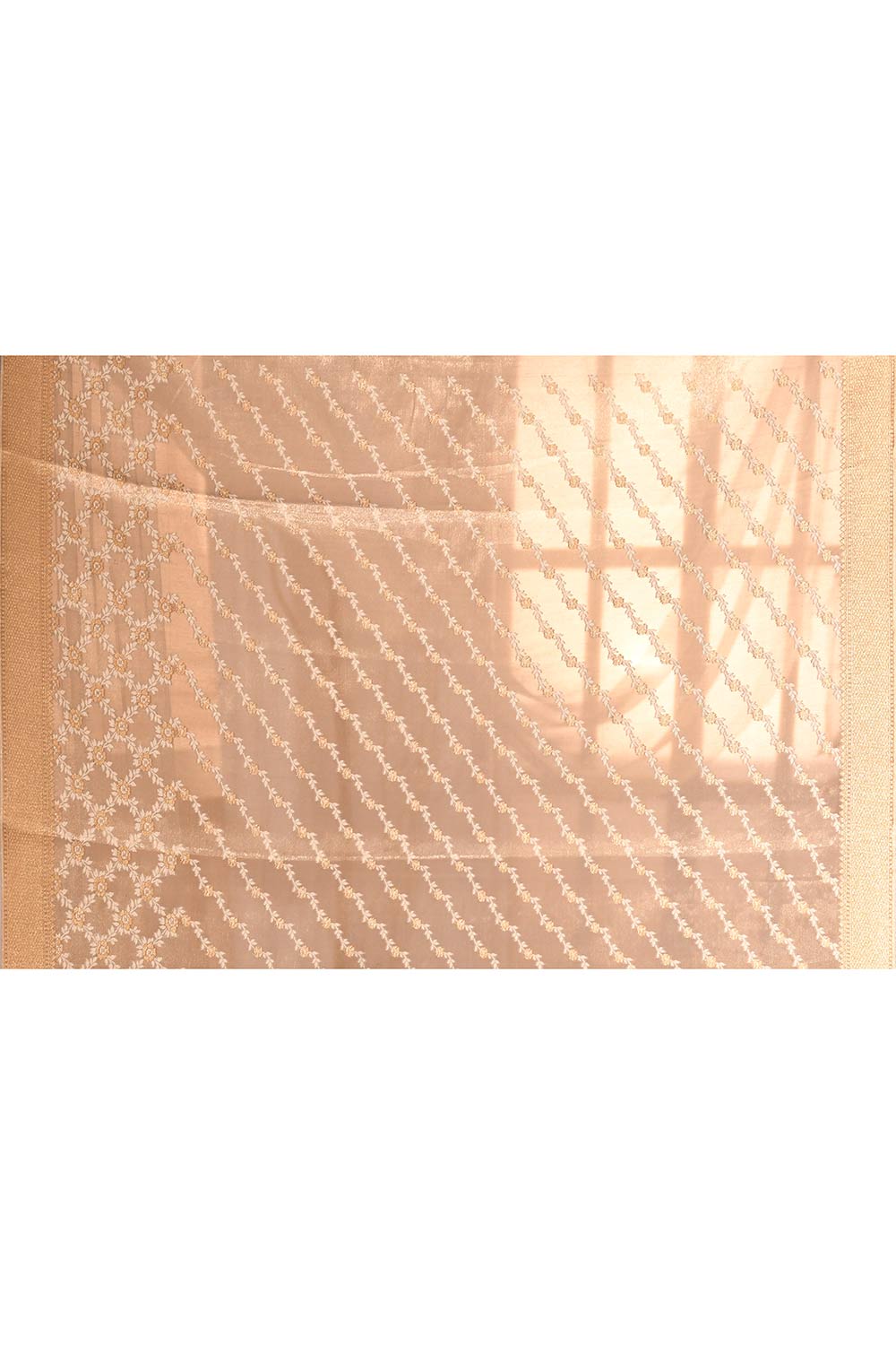 Silver Grey Banarasi Tissue Handloom Saree Silver Grey Banarasi Tissue Handloom Saree