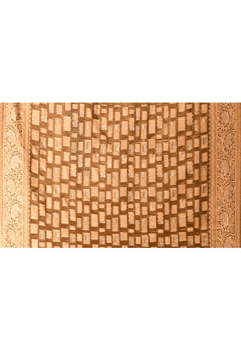 Metallic Banarasi Tissue Handloom Saree Metallic Banarasi Tissue Handloom Saree