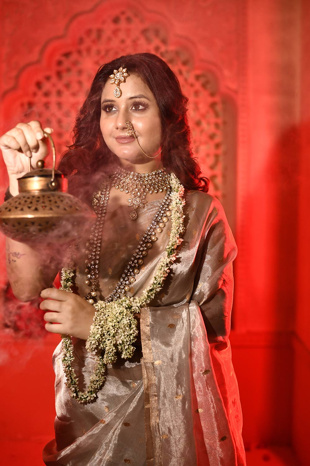 Silver Ektara Pure Kora Tissue Banarasi Handloom Saree Silver Ektara Pure Kora Tissue Banarasi Handloom Saree