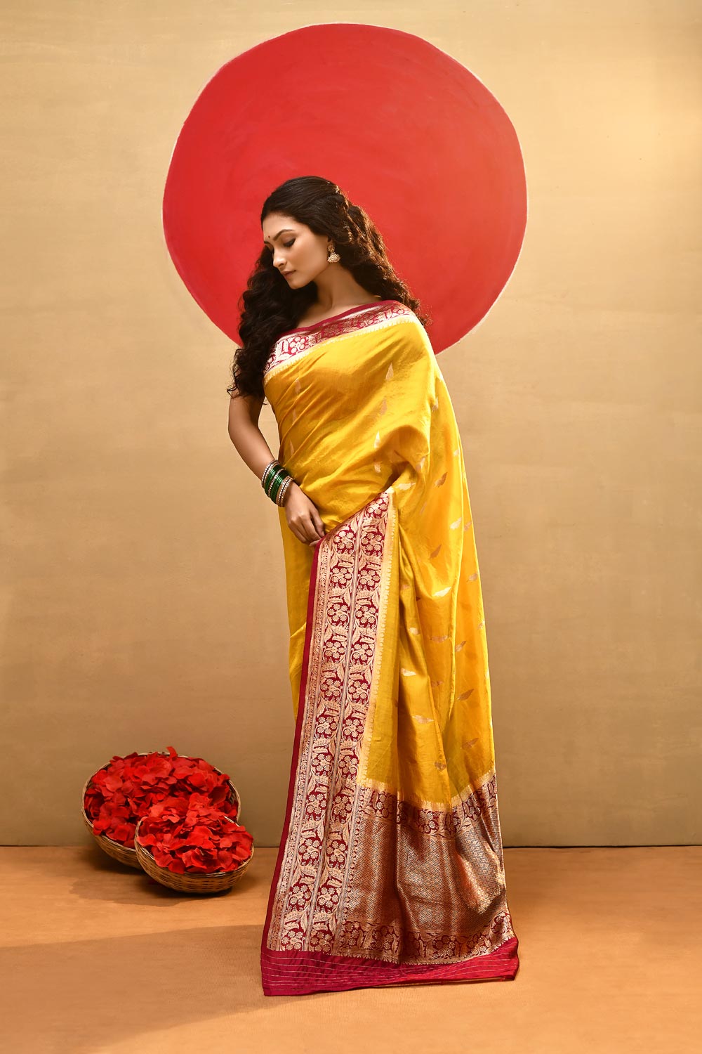 Mustard Yellow-Rani Pure Katan Silk Banarasi Handloom Saree Mustard Yellow-Rani Pure Katan Silk Banarasi Handloom Saree