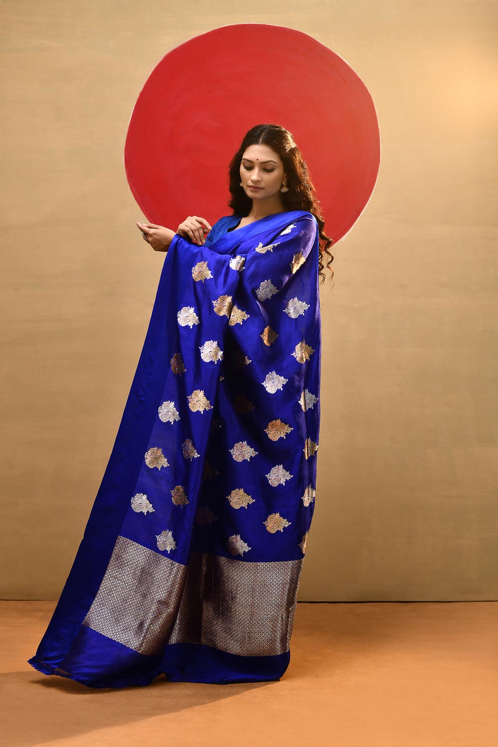 Royal Blue Pure Katan silk Meenakari Banarasi Handloom Saree Royal Blue Pure Katan silk Meenakari Banarasi Handloom Saree