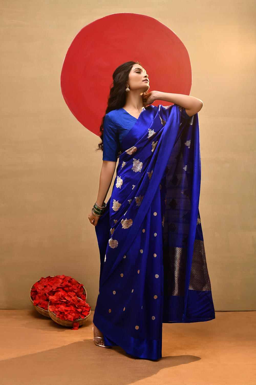 Royal Blue Pure Katan silk Meenakari Banarasi Handloom Saree Royal Blue Pure Katan silk Meenakari Banarasi Handloom Saree