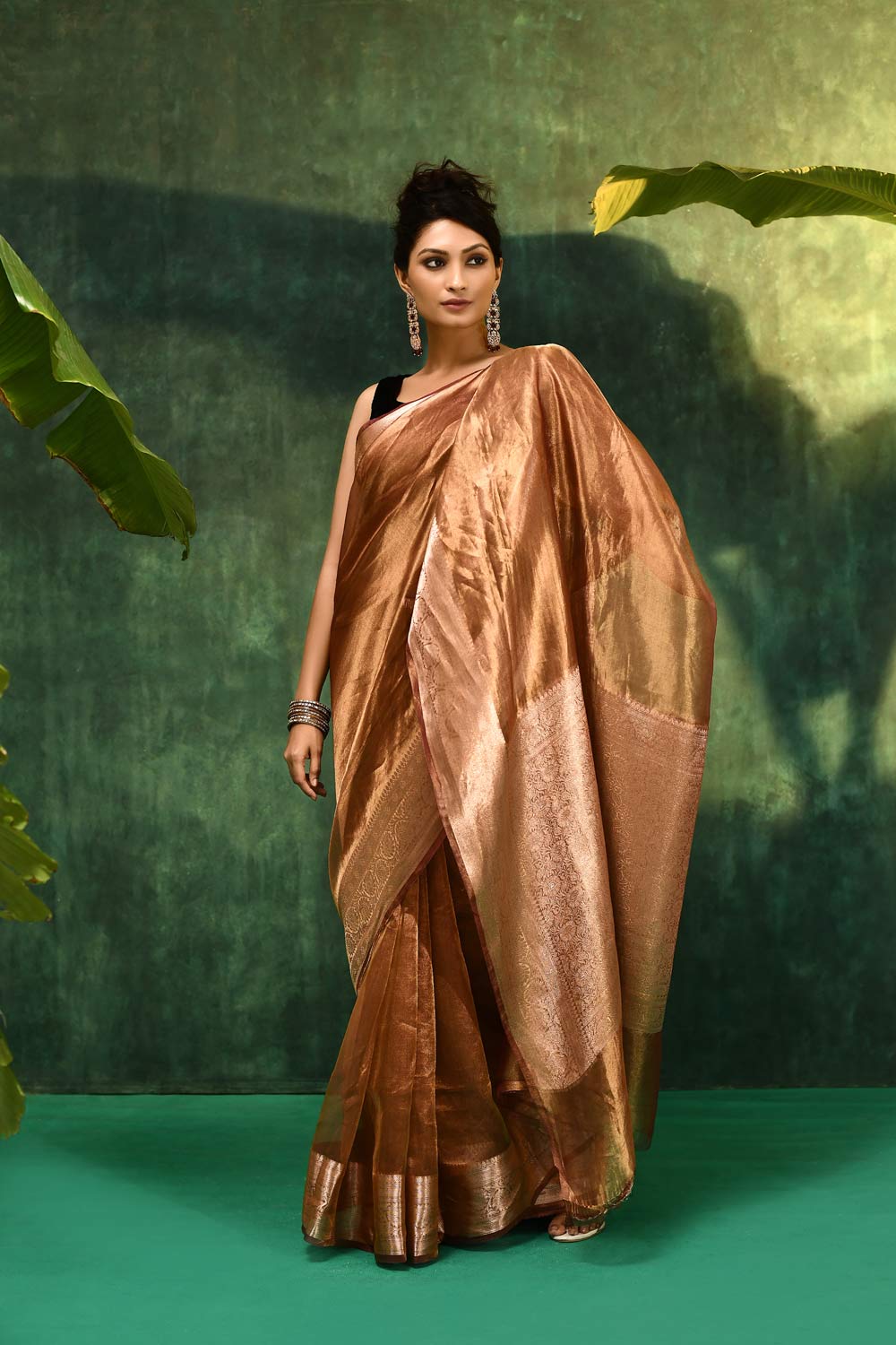 'Sanvikaa' Dusty Mauve Pink Pure Diamond Iktara Tissue Banarasi Handloom Saree 'Sanvikaa' Dusty Mauve Pink Pure Diamond Iktara Tissue Banarasi Handloom Saree