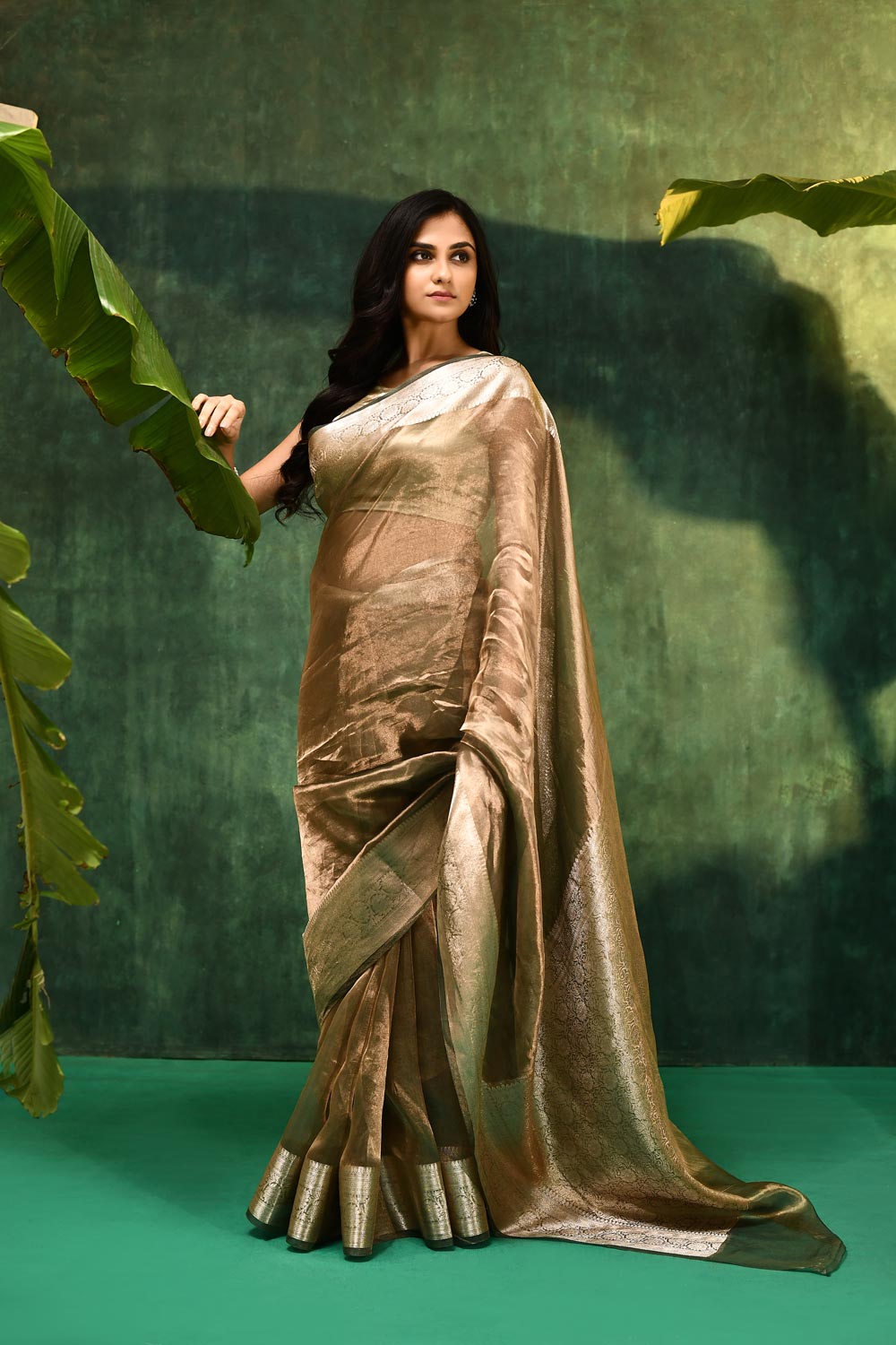 'Noor' Silver Deep Green Pure Diamond Iktara Tissue Banarasi Handloom Saree 'Noor' Silver Deep Green Pure Diamond Iktara Tissue Banarasi Handloom Saree