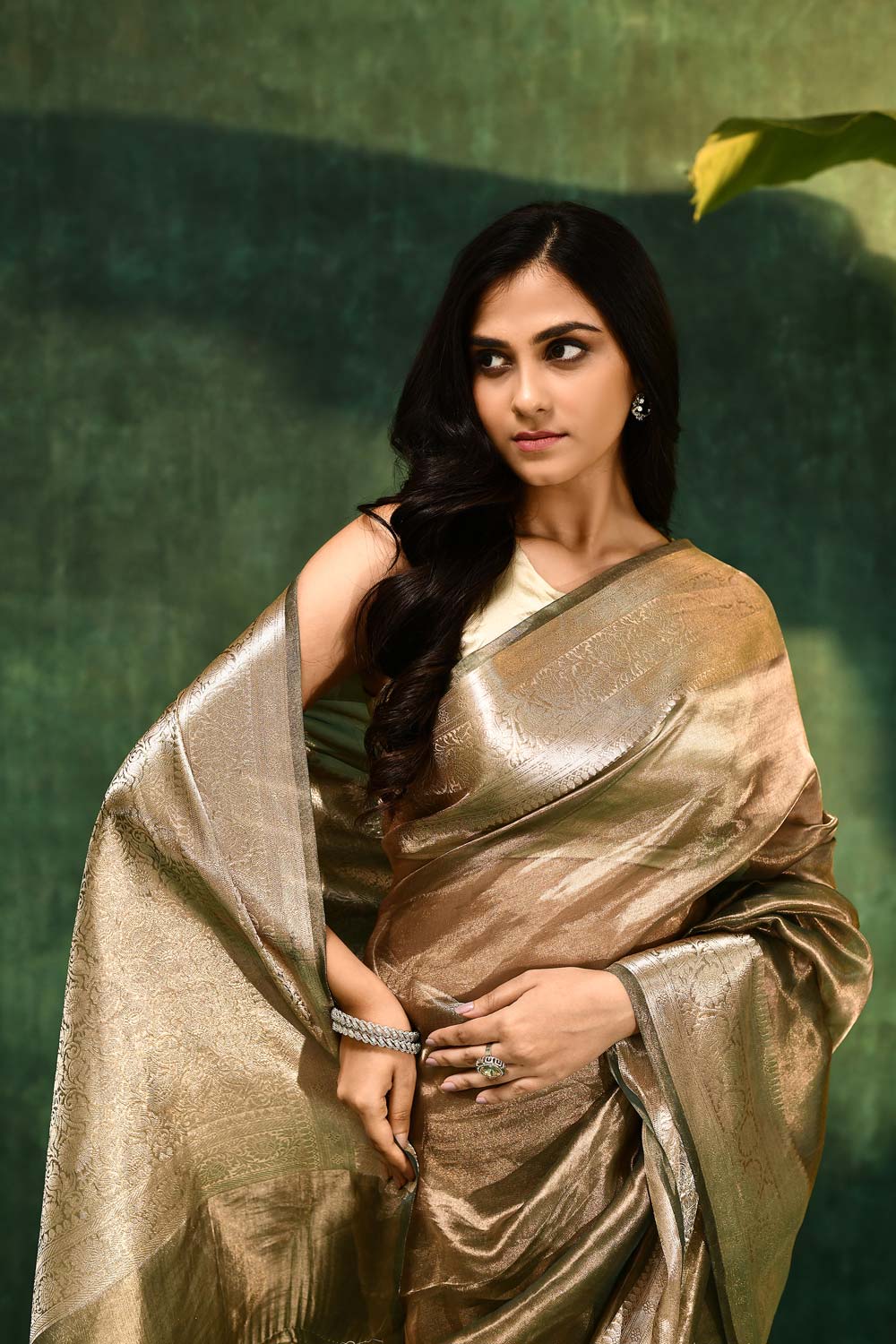 'Noor' Silver Deep Green Pure Diamond Iktara Tissue Banarasi Handloom Saree 'Noor' Silver Deep Green Pure Diamond Iktara Tissue Banarasi Handloom Saree