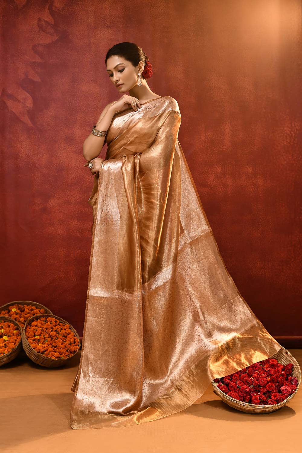 'Taringini' Copper -Gold Pure Diamond Iktara Tissue Banarasi Handloom Saree 'Taringini' Copper -Gold Pure Diamond Iktara Tissue Banarasi Handloom Saree