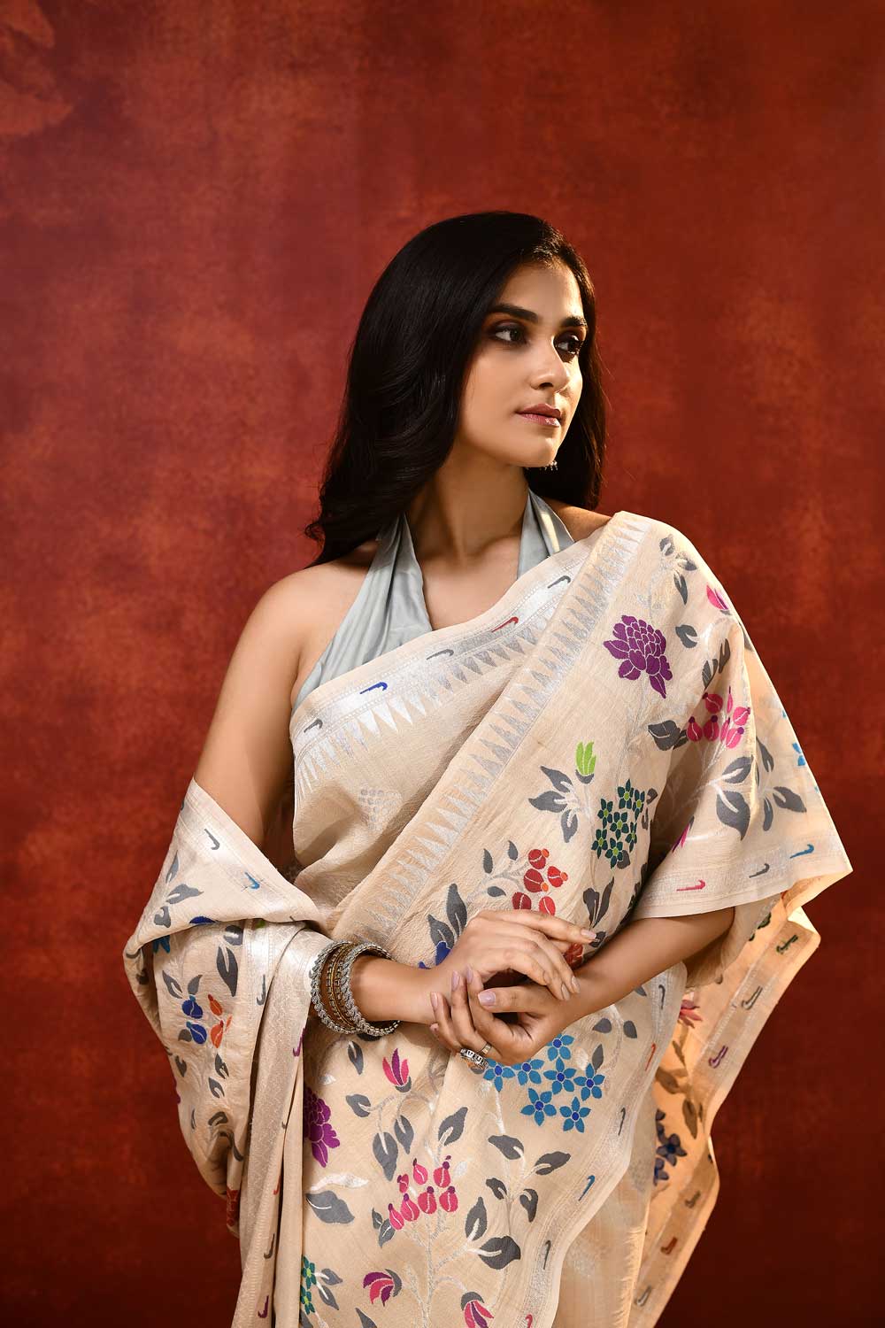 'Janki' Ivory Pure Tussar Silk Meenakari Banarasi Handloom Saree 'Janki' Ivory Pure Tussar Silk Meenakari Banarasi Handloom Saree