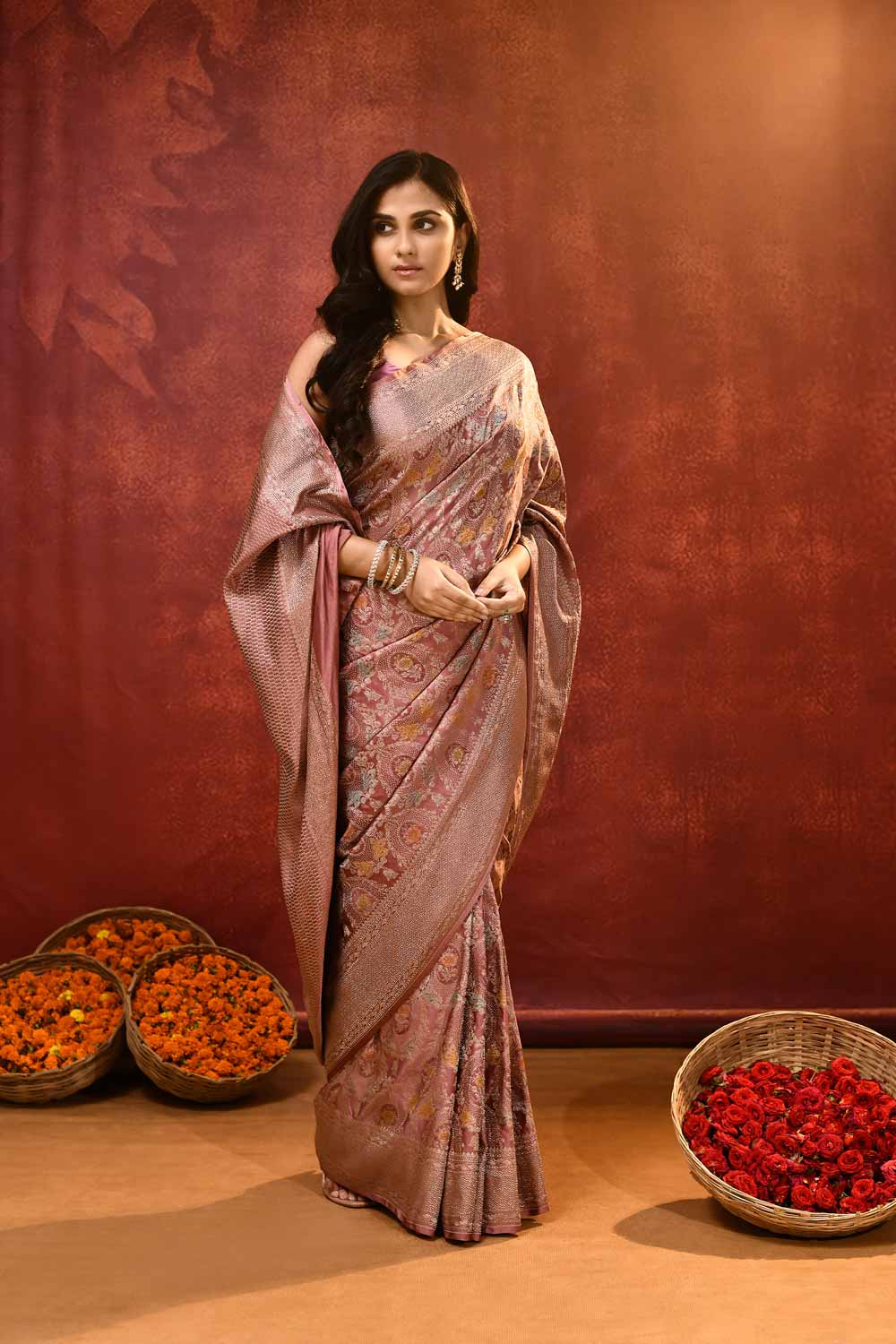 'Hunar' Old Rose Gold Mushru Satin of Banarasi Handloom Saree 'Hunar' Old Rose Gold Mushru Satin of Banarasi Handloom Saree