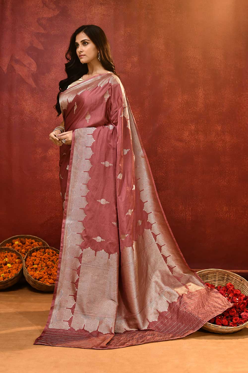 'Gul' Earthy Rose Mushru Satin Banarasi Handloom Saree 'Gul' Earthy Rose Mushru Satin Banarasi Handloom Saree