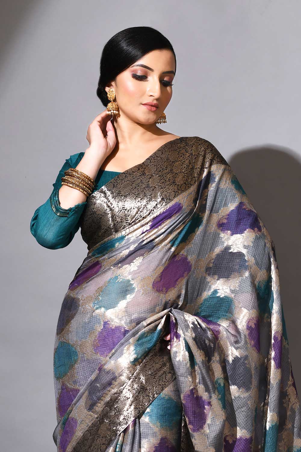 Rangkat Pure Kota Check Banarasi Handloom Saree Rangkat Pure Kota Check Banarasi Handloom Saree