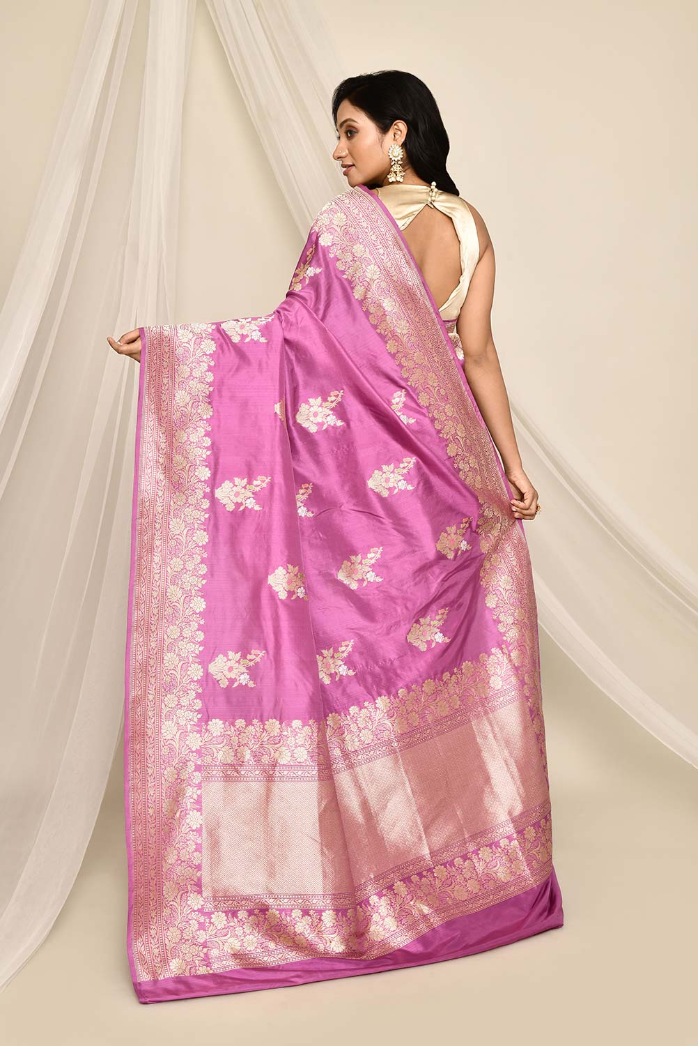 'Adaa' Lilac Pink Pure Katan Silk Banarasi Handloom Saree with Meenakari Kadhua Boota 'Adaa' Lilac Pink Pure Katan Silk Banarasi Handloom Saree with Meenakari Kadhua Boota