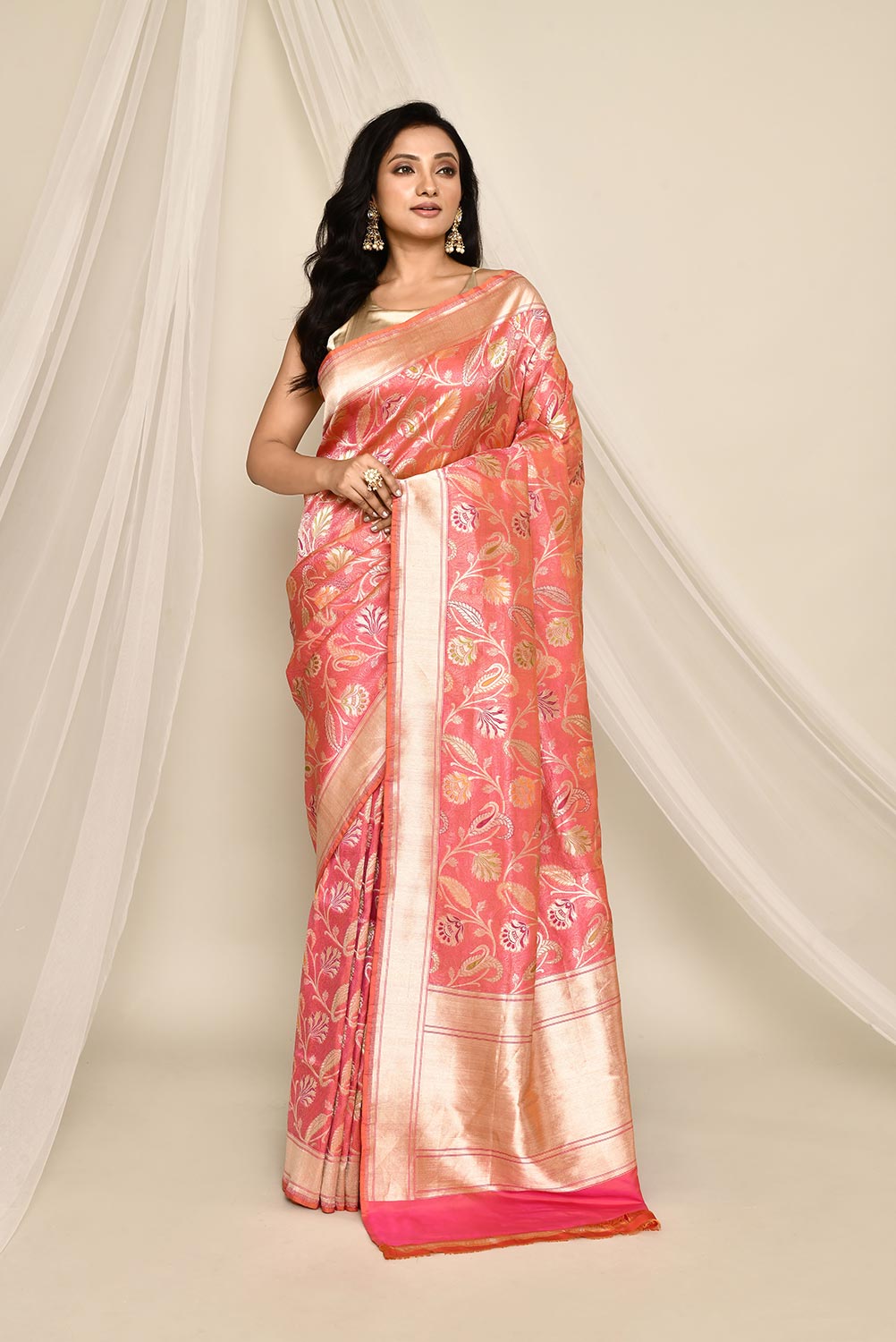 'Nirja' Orange - Pink Pure Katan Silk Tanchoi Meenakari Jaal Banarasi Handloom Saree 'Nirja' Orange - Pink Pure Katan Silk Tanchoi Meenakari Jaal Banarasi Handloom Saree