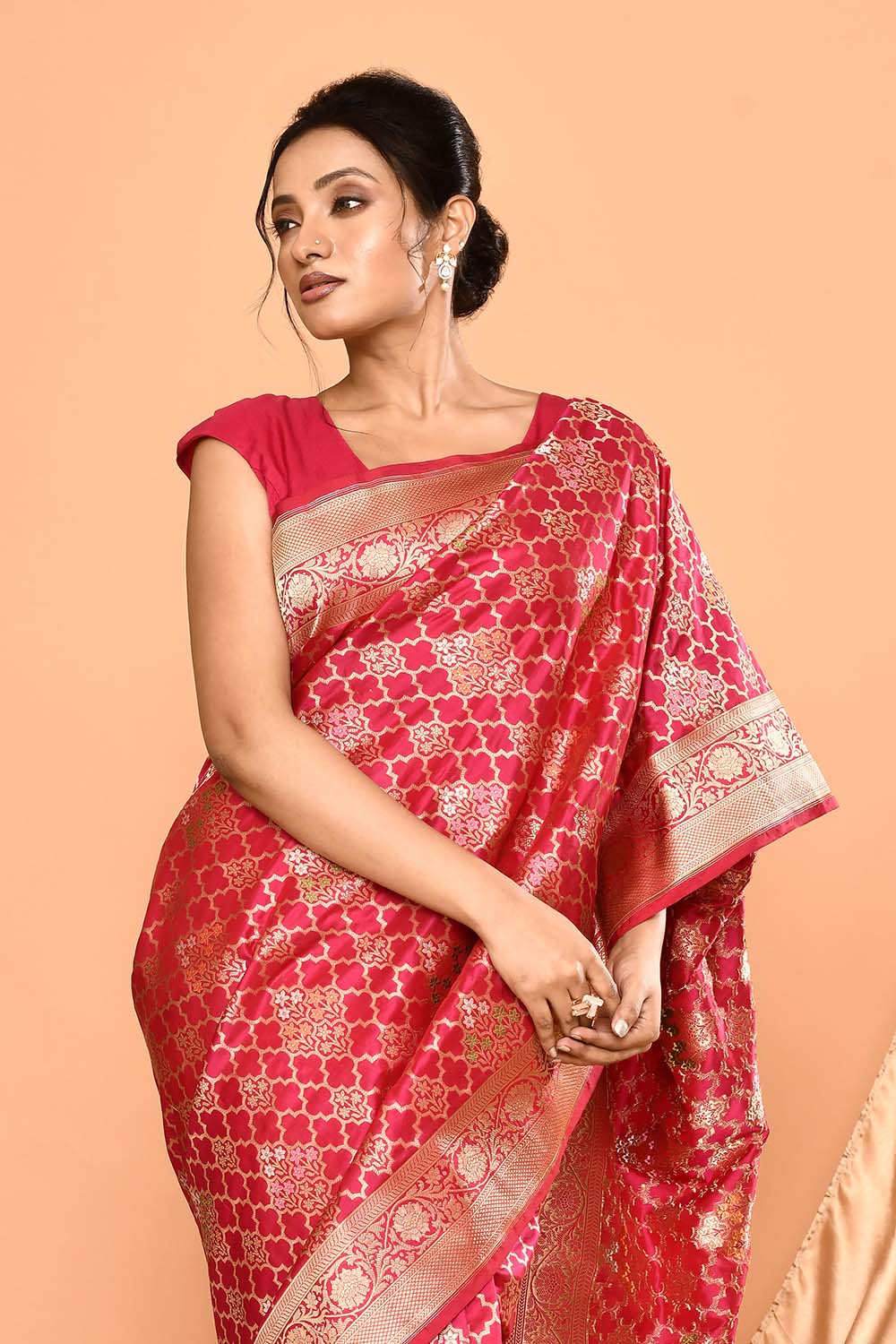 'Patterned Perfection' Pink Pure Katan Silk Jaal Brocade Banarasi Handloom Saree 'Patterned Perfection' Pink Pure Katan Silk Jaal Brocade Banarasi Handloom Saree