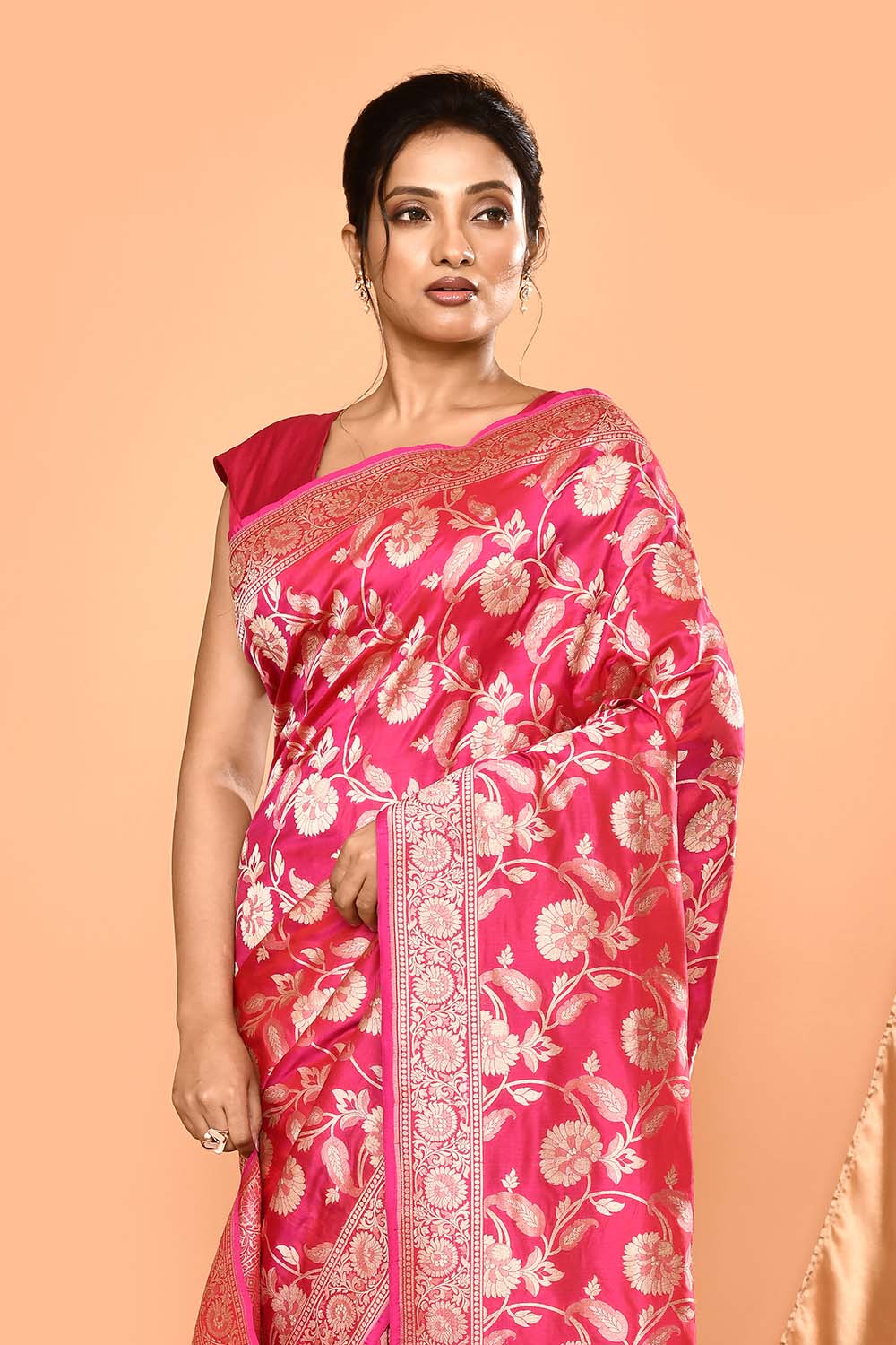 'Gulabi Sadi' Deep Pink Pure Katan Silk Banarasi Handloom Saree 'Gulabi Sadi' Deep Pink Pure Katan Silk Banarasi Handloom Saree
