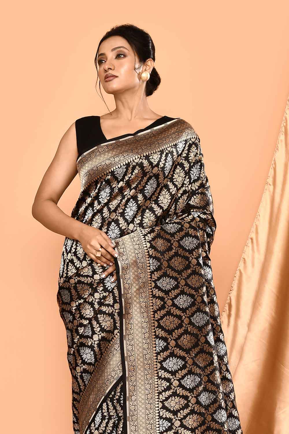 'Alankrita' Pure Katan Silk Banarasi Handloom Saree 'Alankrita' Pure Katan Silk Banarasi Handloom Saree