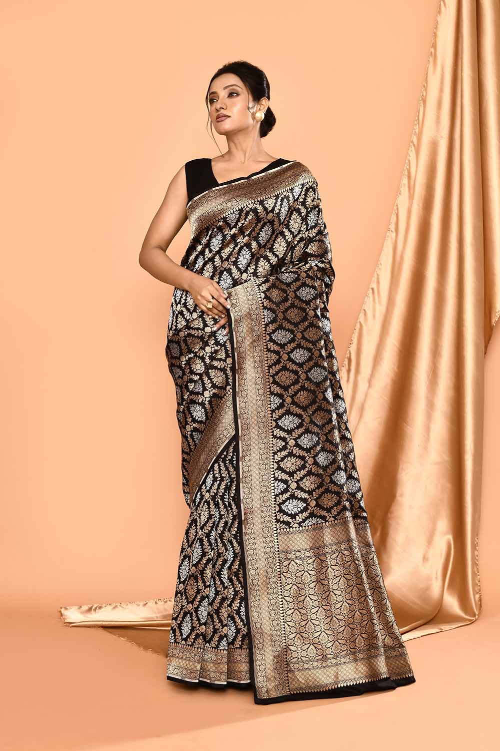 'Alankrita' Pure Katan Silk Banarasi Handloom Saree 'Alankrita' Pure Katan Silk Banarasi Handloom Saree