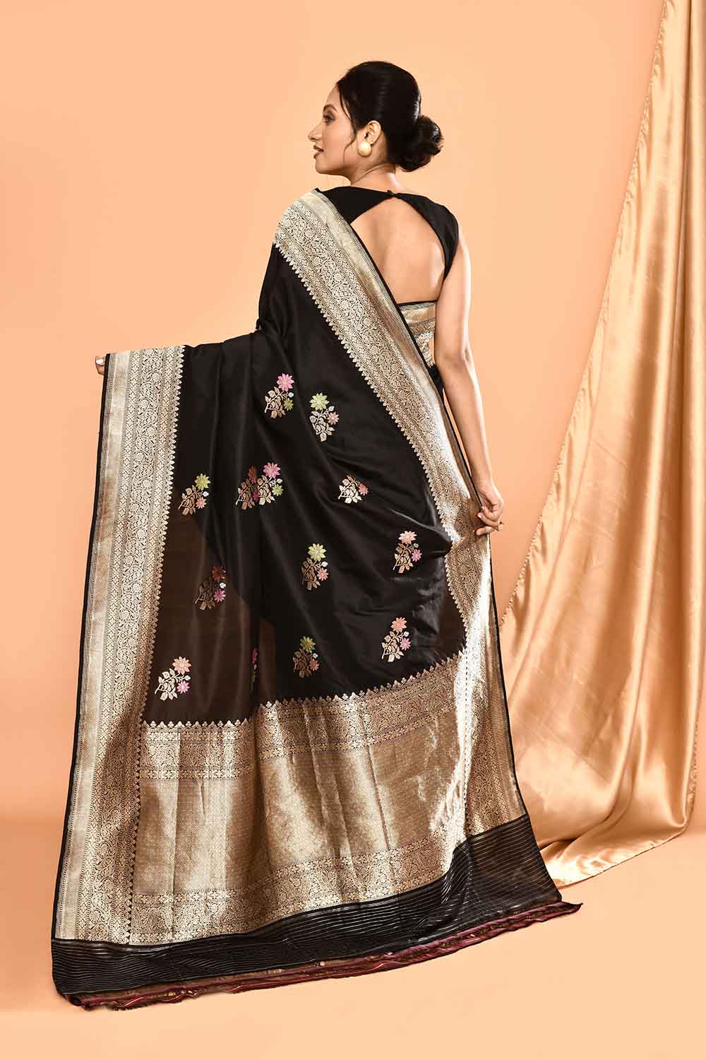 'Apsara' Pure Katan Silk Banarasi Handloom Saree with Kadhua Meenakari Boota 'Apsara' Pure Katan Silk Banarasi Handloom Saree with Kadhua Meenakari Boota