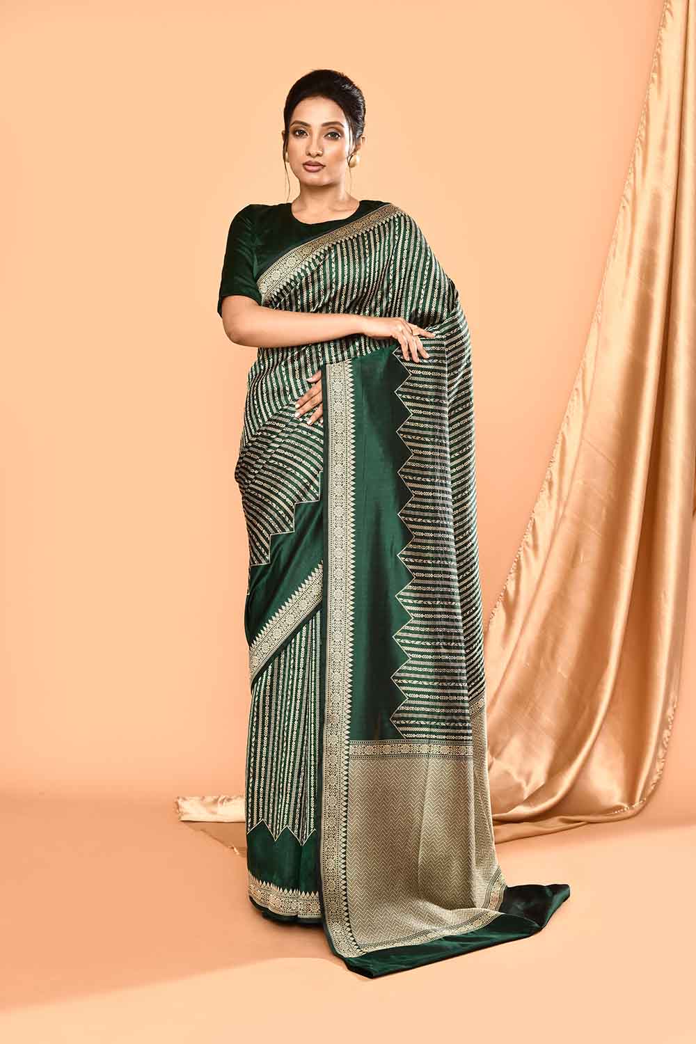 'Modern Elegance' Bottle Green Pure Katan Silk Banarasi Handloom Saree 'Modern Elegance' Bottle Green Pure Katan Silk Banarasi Handloom Saree