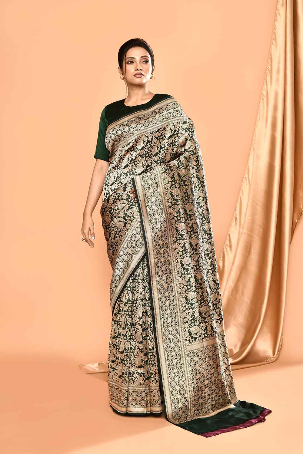 'Pride of Kashi' Bottle Green Pure Katan Silk Banarasi Shikaargah Kadhua Jangla Handloom Saree 'Pride of Kashi' Bottle Green Pure Katan Silk Banarasi Shikaargah Kadhua Jangla Handloom Saree