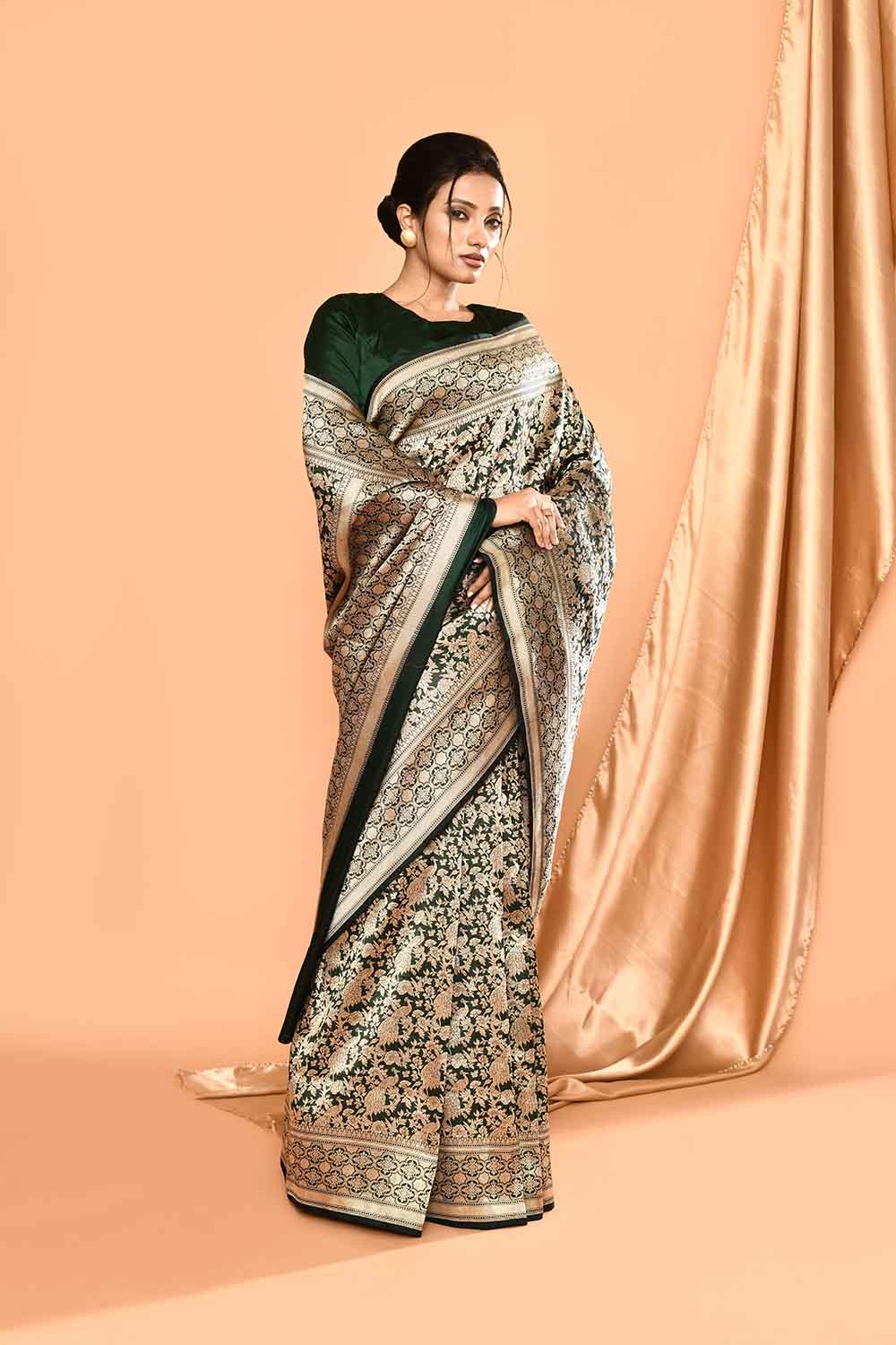 'Pride of Kashi' Bottle Green Pure Katan Silk Banarasi Shikaargah Kadhua Jangla Handloom Saree 'Pride of Kashi' Bottle Green Pure Katan Silk Banarasi Shikaargah Kadhua Jangla Handloom Saree