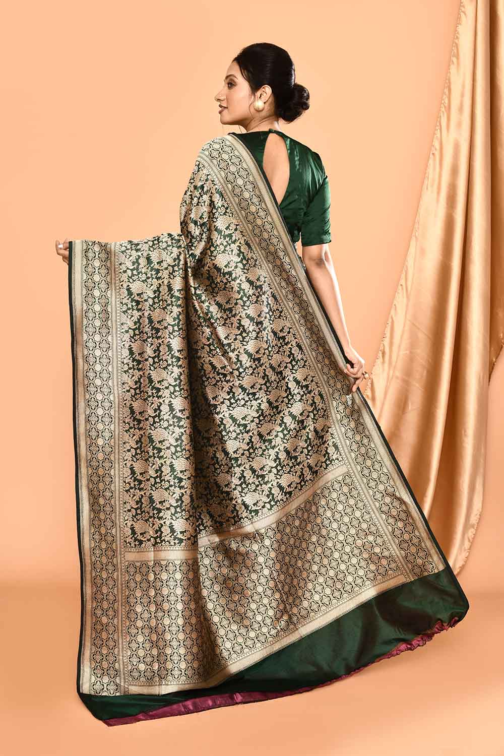 'Pride of Kashi' Bottle Green Pure Katan Silk Banarasi Shikaargah Kadhua Jangla Handloom Saree 'Pride of Kashi' Bottle Green Pure Katan Silk Banarasi Shikaargah Kadhua Jangla Handloom Saree