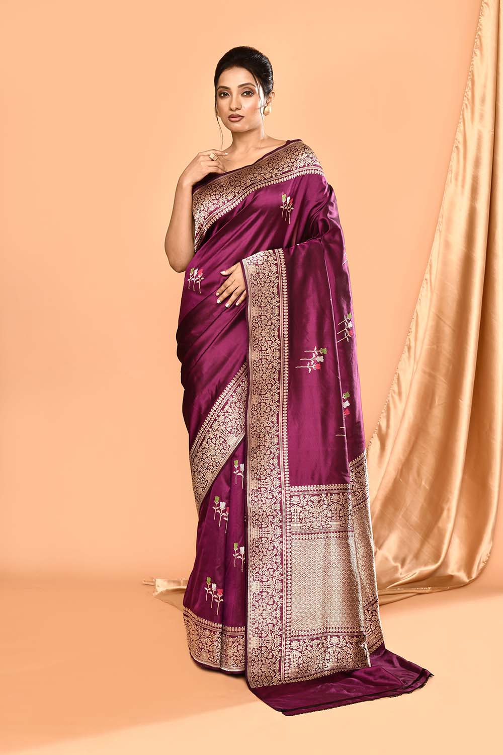 'Umrao' Deep Plum Pure Katan Silk Banarasi Handloom Saree with Meenakari Kadhua Boota 'Umrao' Deep Plum Pure Katan Silk Banarasi Handloom Saree with Meenakari Kadhua Boota