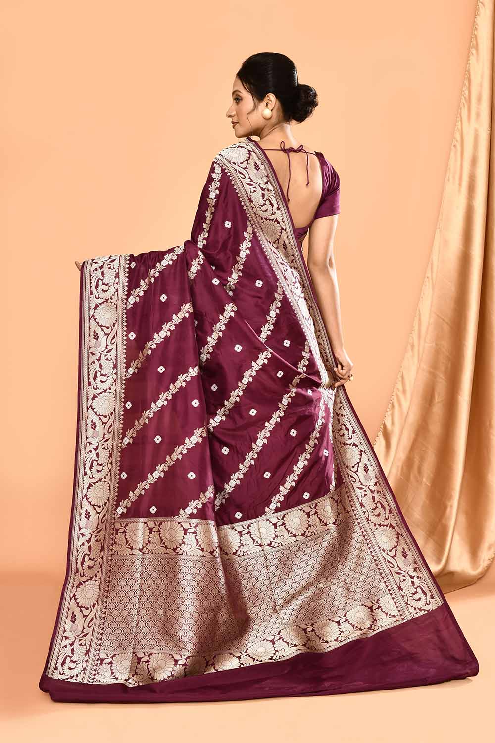 'Deep Purple' Pure Katan Silk Kadhua Banarasi Handloom Saree 'Deep Purple' Pure Katan Silk Kadhua Banarasi Handloom Saree